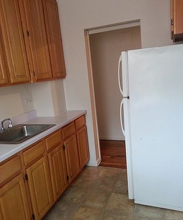 5th image of 8531 120th St APT 6F
