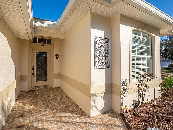 2nd image of 107 Raintree Cir