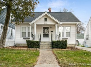 1253 Myrtle St NW, Grand Rapids, MI 49504
