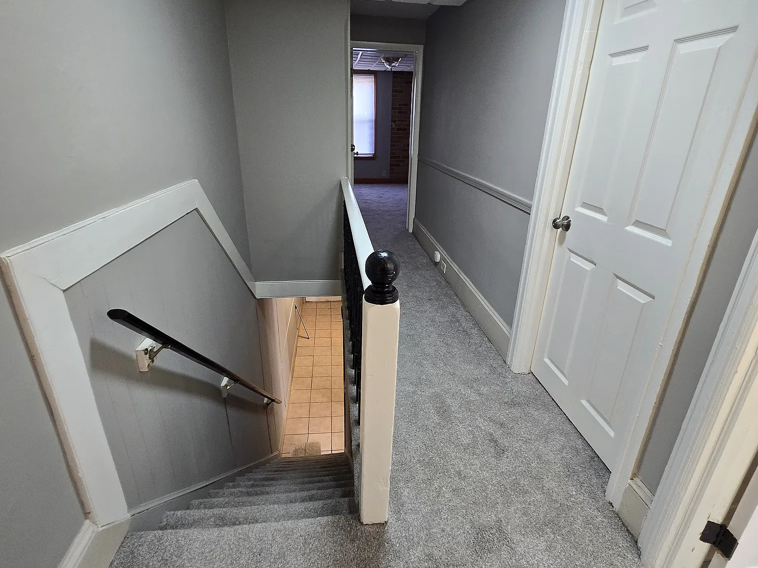 154 S 5th Ave — Photo 4