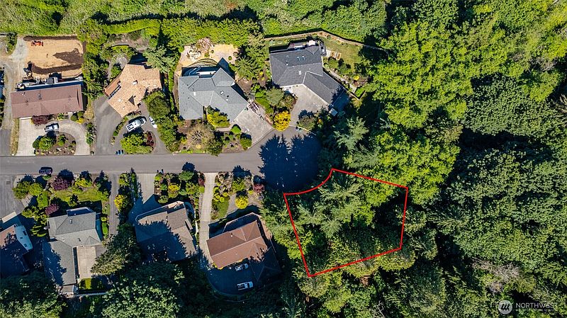 4th image of 4224 Mitchell Drive