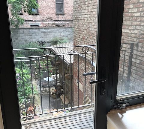 5th image of 106 W 80th St APT 1R