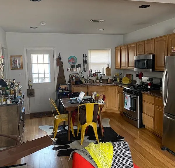 182A Christopher Columbus Dr #2 — Photo 4