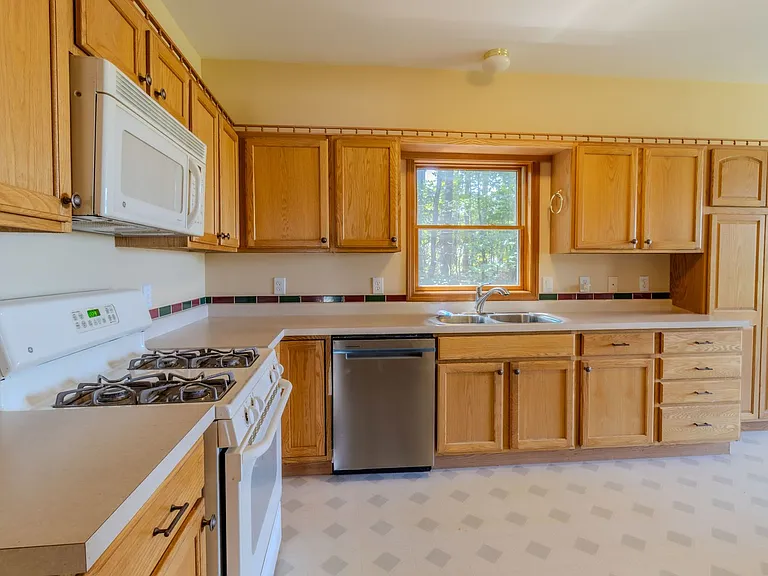 11225 S Leelanau Hwy — Photo 10