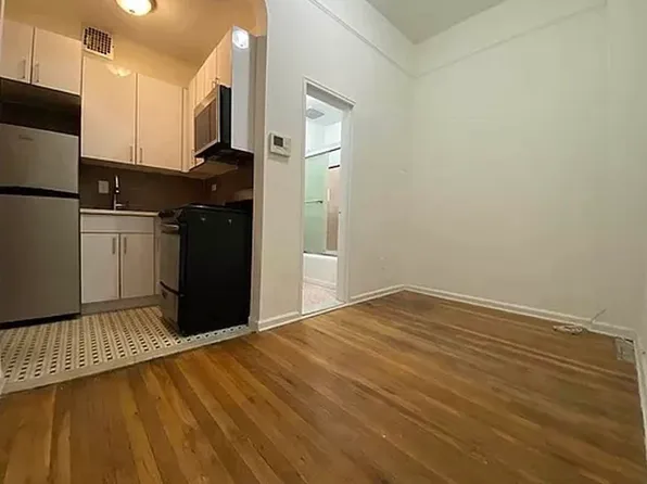 9 East 124th Street image 1 of 5