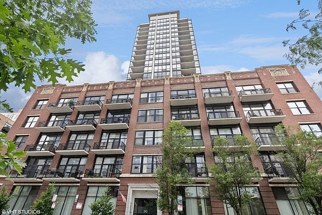 1st image of 210 S Desplaines St APT 1006