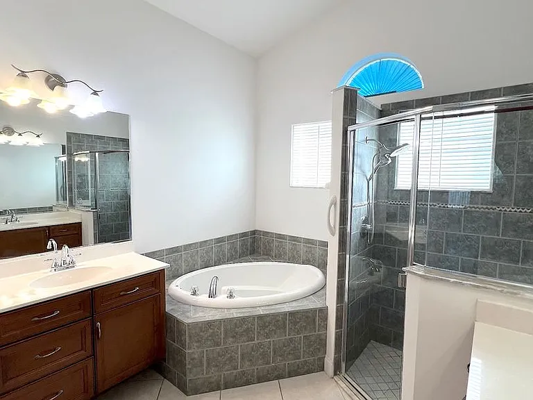 27 Empress Ln — Photo 39
