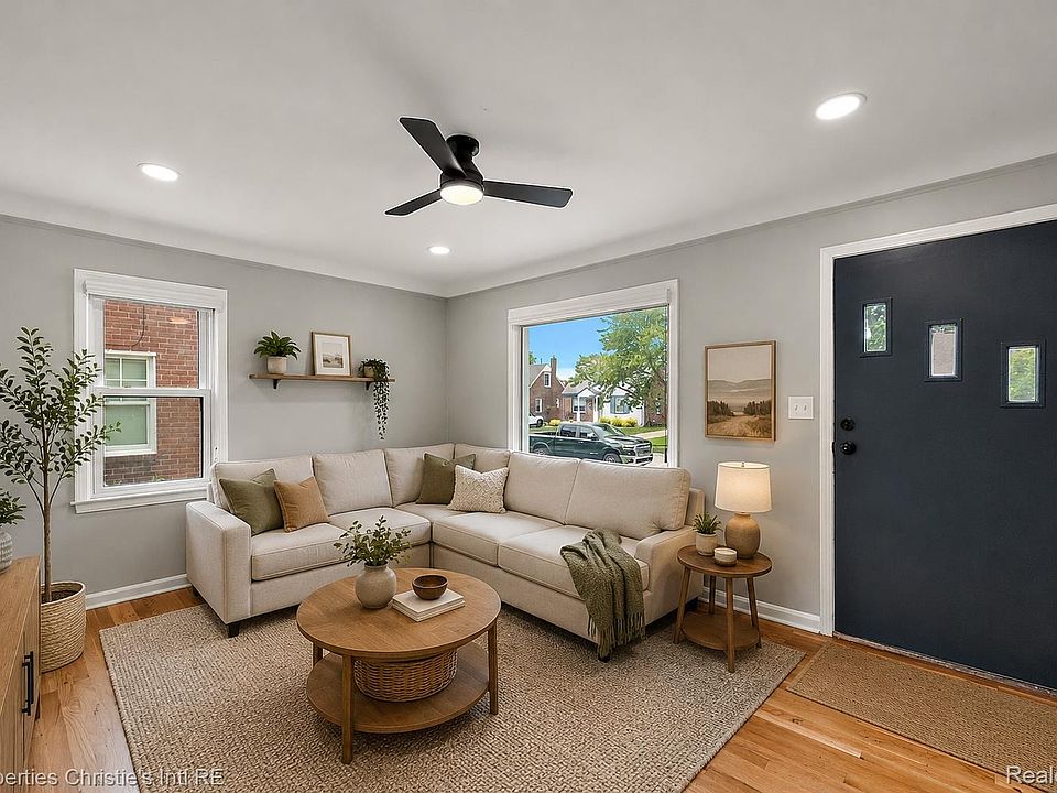 3022 N Blair Ave, photo 6