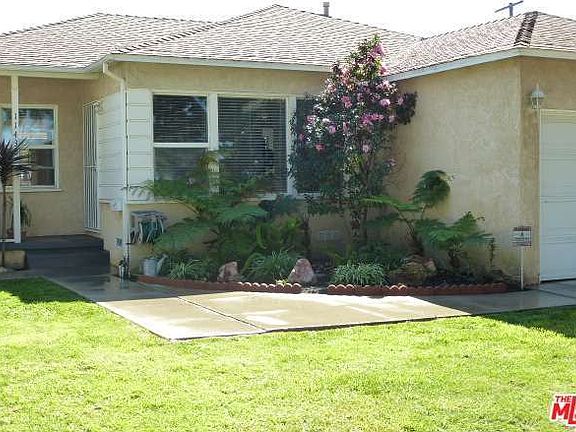 2nd image of 11432 Diller Ave