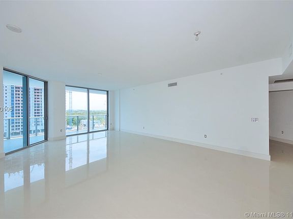 5th image of 17301 Biscayne Blvd APT 1210