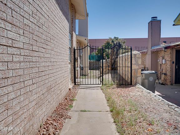 3rd image of 1316 Trudy Elaine Dr APT B