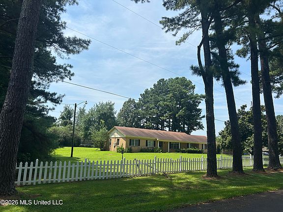 4th image of 9135 Broadway Rd