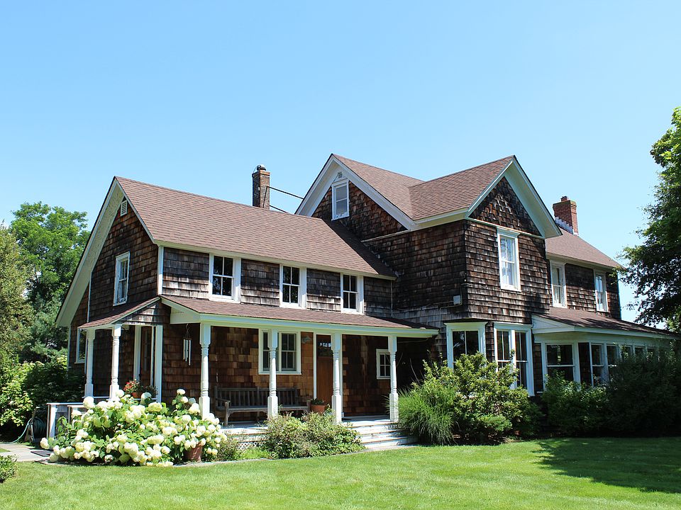 1st image of 27 Hampton Dr