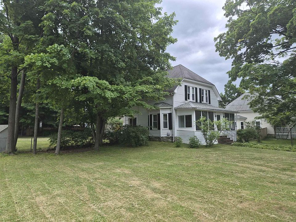1st image of 22 Fairview Avenue