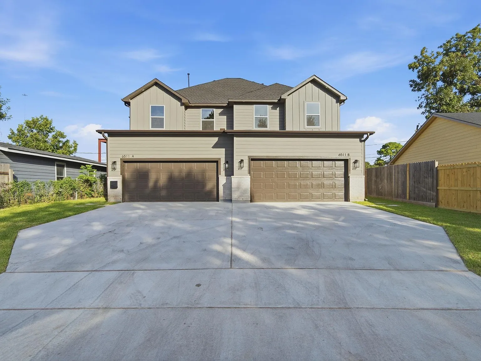 3 bed, 2.5 bath, 3839 sqft, $2,100 — Photo 1