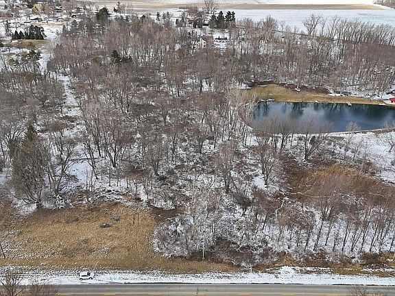 3rd image of 12950 W Washington Center Rd