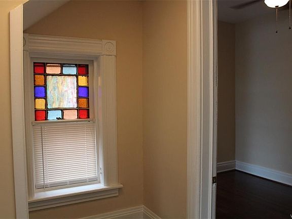 4th image of 231 Niagara St #1