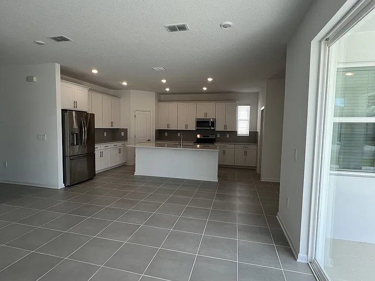5653 Fiona Ln — Photo 16