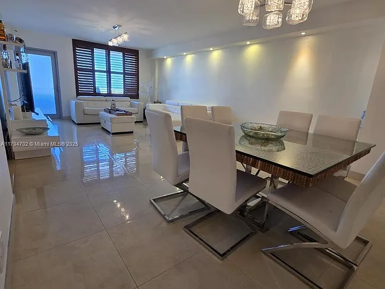 9225 Collins Ave #1409 — Photo 7