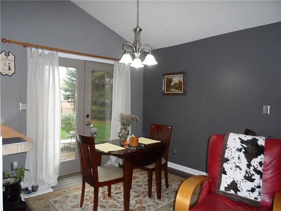 5th image of 8407 Chittimwood Dr