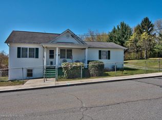 238 E Grove St, Taylor, PA 18517