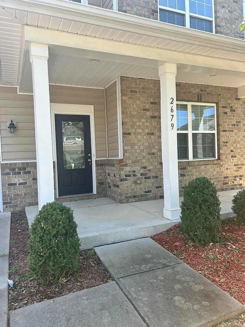 Welcome to this move-in ready, spacious home in Lawson! — Photo 4