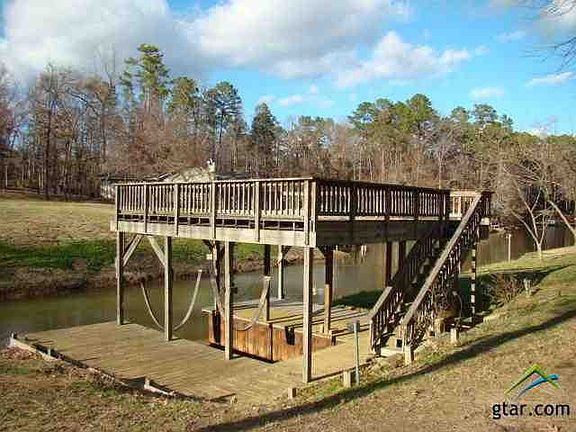 3rd image of 201 E Eldorado Dr