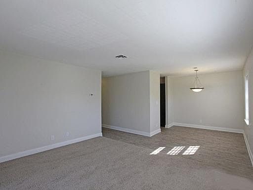 2nd image of 301 N Mendenhall St