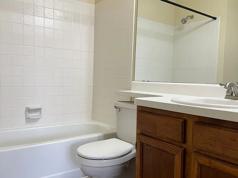 4108 Charleston Dr — Photo 16