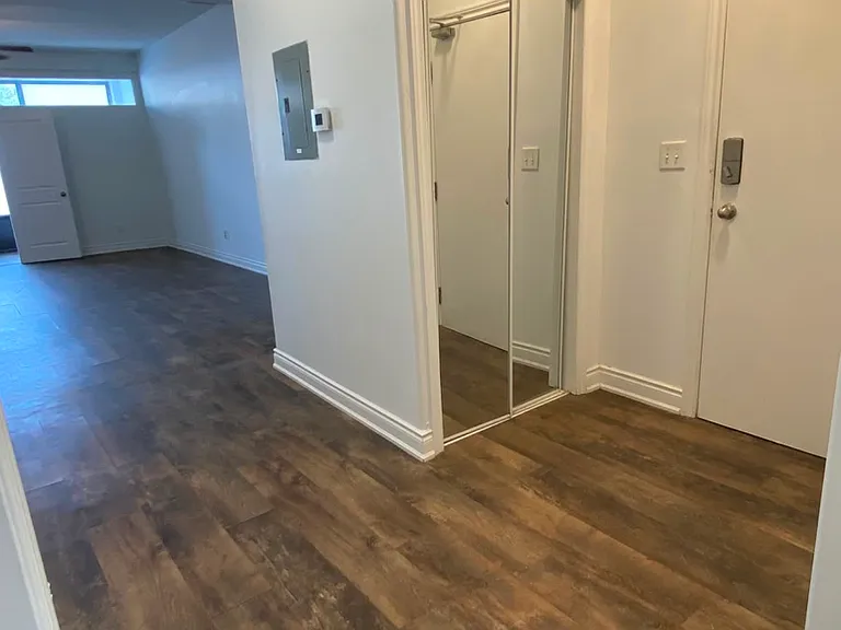 590 Main St E #4 — Photo 9