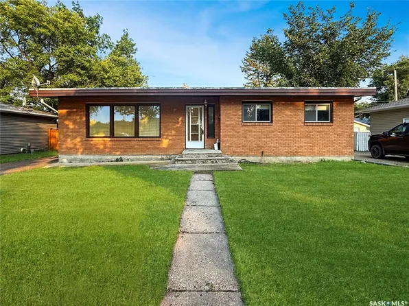 UNIT SE-477 3rd AVENUE SE, Swift Current, SK S9H 3K9
