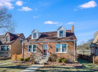 9740 S 49th Ave, Oak Lawn, IL 60453