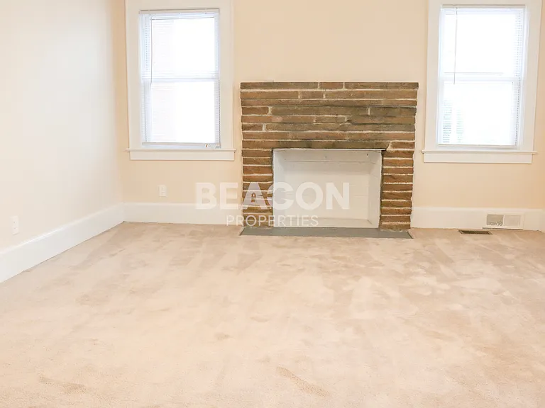 420 S 19th St — Photo 7