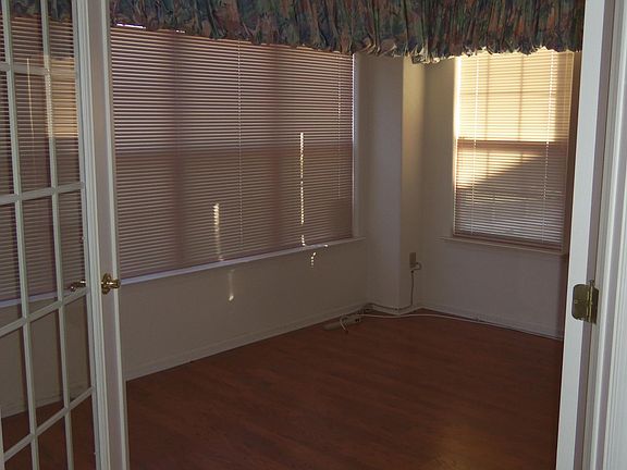 2nd image of 1249 B Thornbury Lane #B