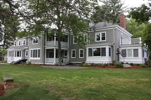 3rd image of 610 Harland St
