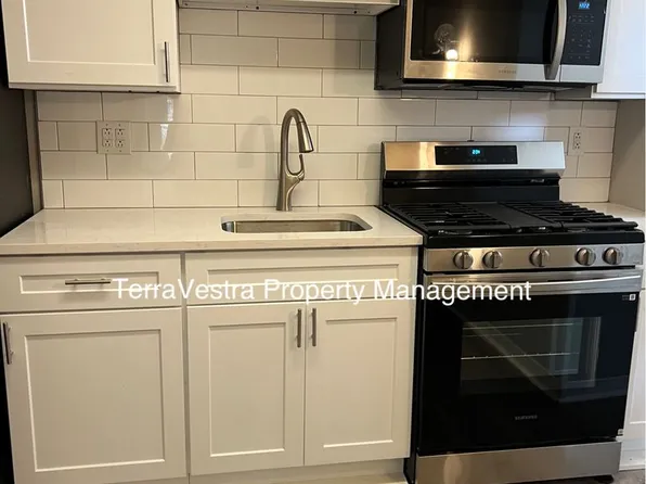 215 Maple Ave, Westville, NJ 08093