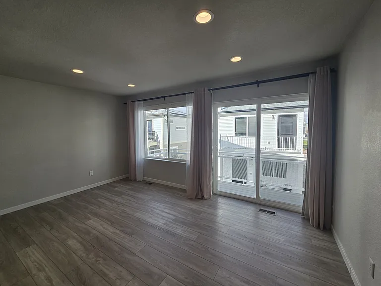 5772 Tramore Ct — Photo 8