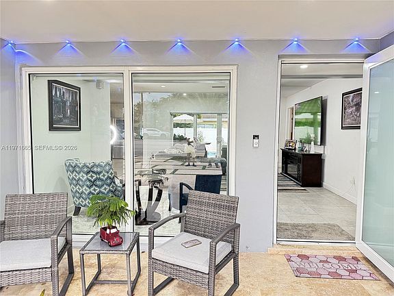 4th image of 8424 Miramar Pkwy