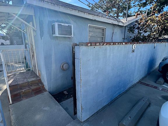 2nd image of 240 W Elm Ave #E