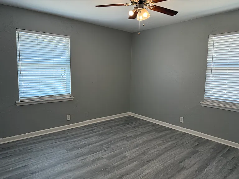 2507 Normont Cir — Photo 11