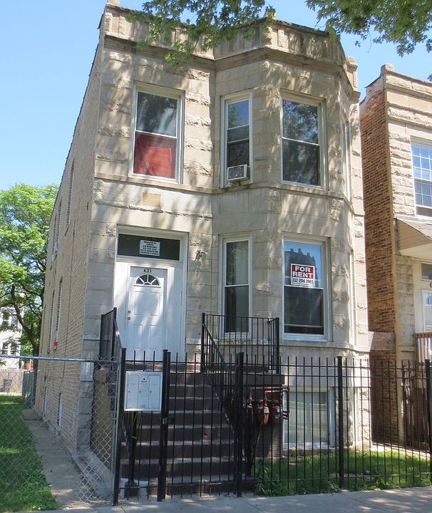 2nd image of 631 N Hamlin Ave