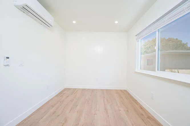 680 Morro St #B — Photo 8