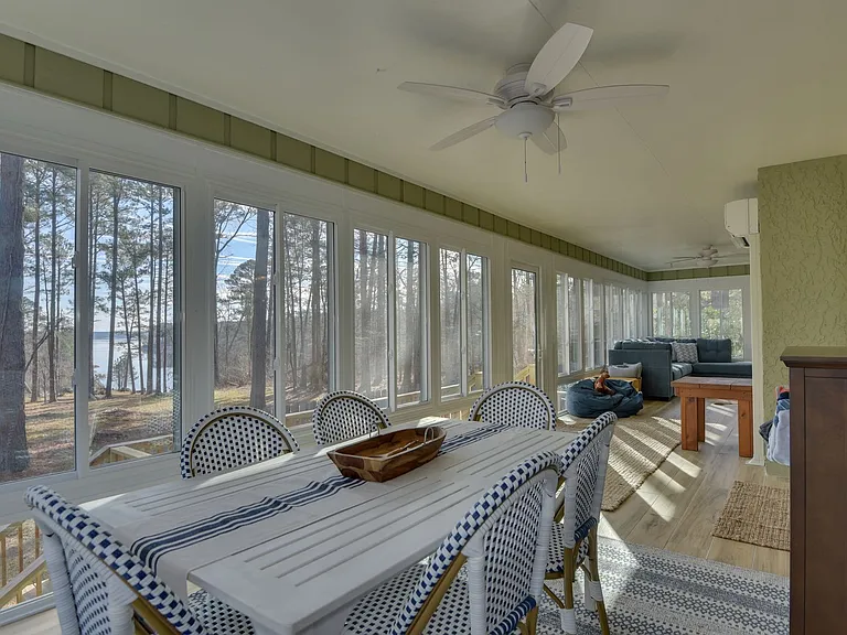 1136 Jamaica Ave — Photo 31