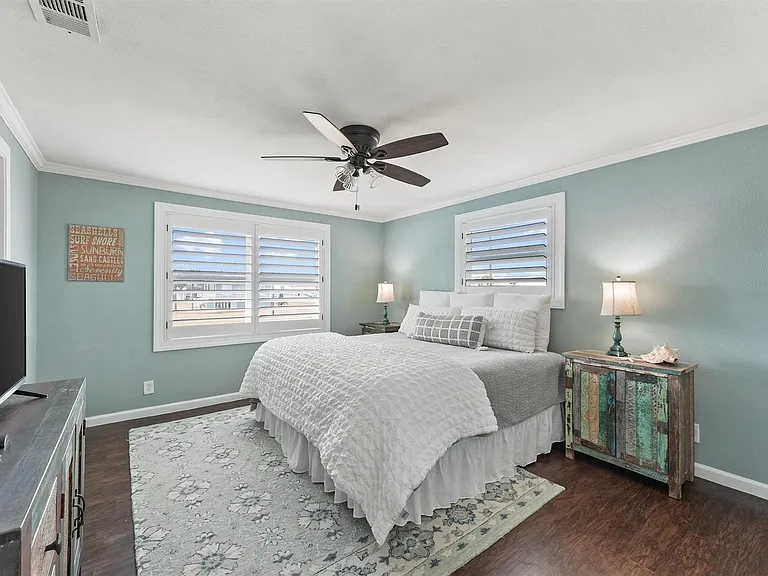 16634 Jamaica Beach Rd — Photo 17