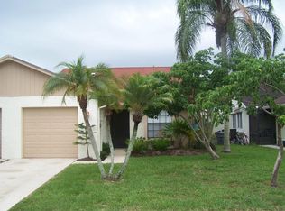 5233 Arbor Glen Cir, Lake Worth, FL 33463