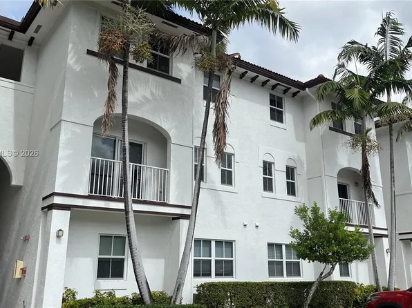8850 NW 97th Ave APT 205, Doral, FL 33178