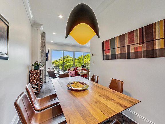 5th image of 4802 N Bell Ave #504