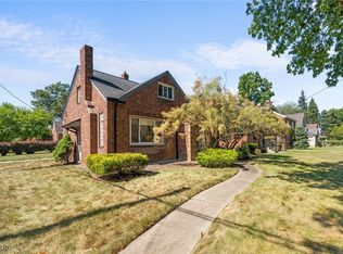 18122 Nottingham Rd, Cleveland, OH 44119