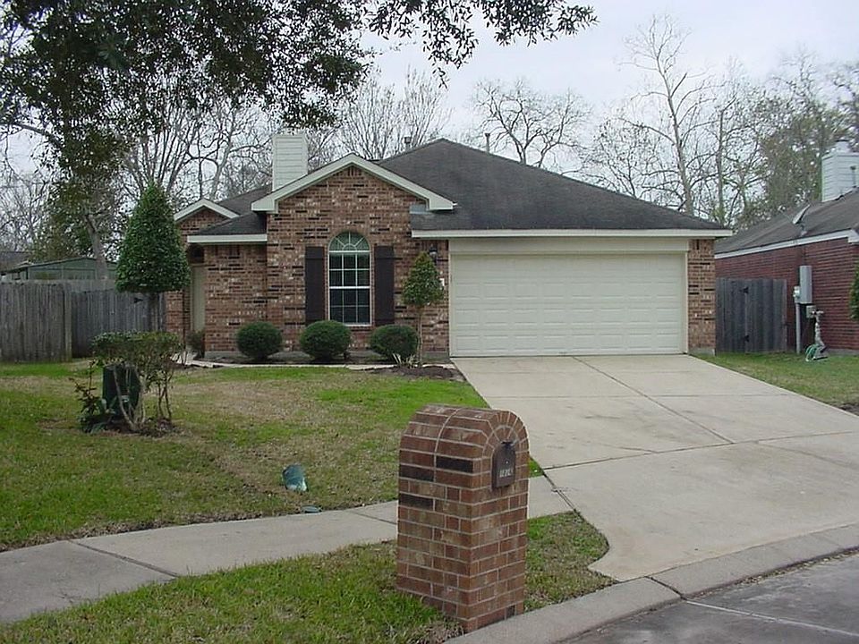 1st image of 1826 Sherwood Forest Cir