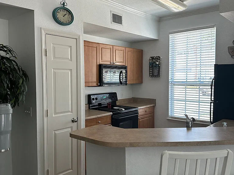 5581 Rosehill Rd #101 — Photo 2